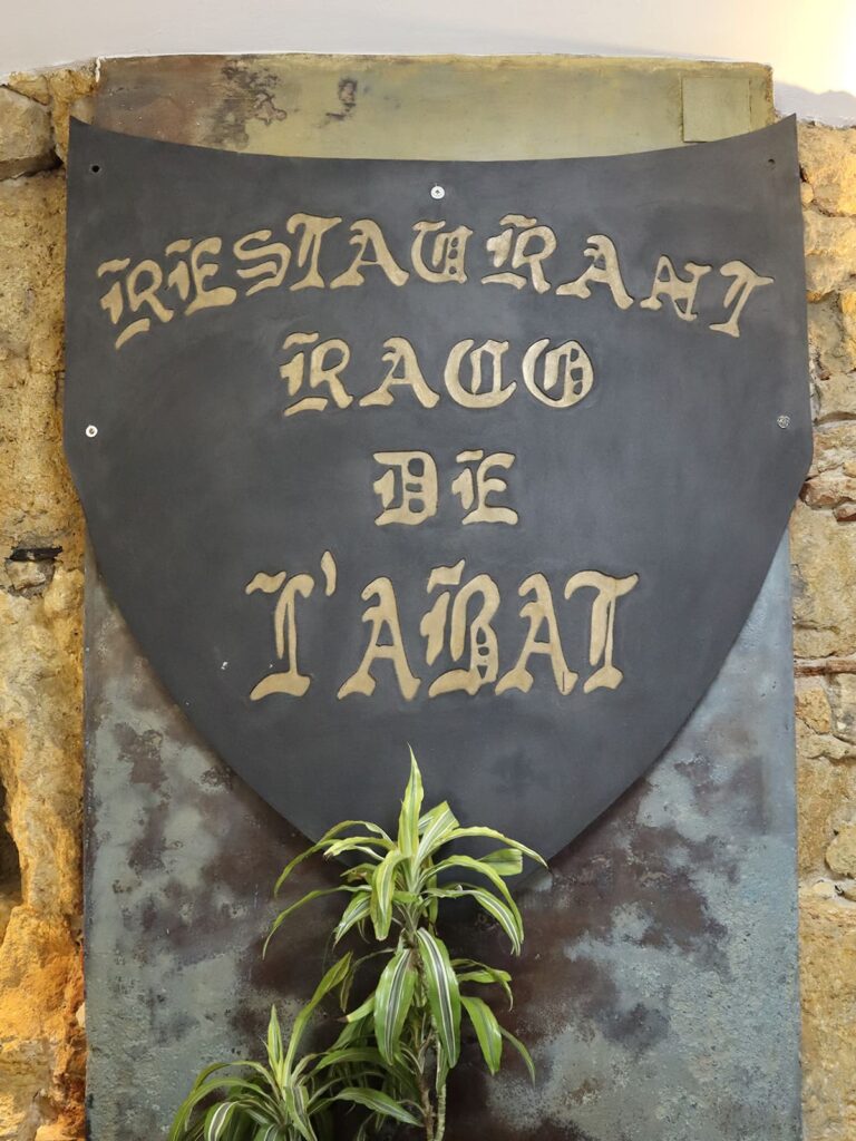 Raco de l'Abat, plaça Santiago Rossinyol